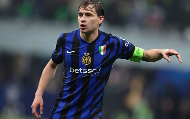 Chân sút gia nhập học viện Cagliari Calcio khi 7 tuổi 