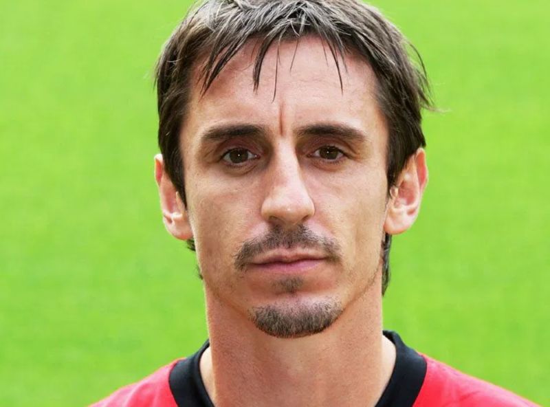 Gary Neville là hậu vệ phải huyền thoại của Manchester United