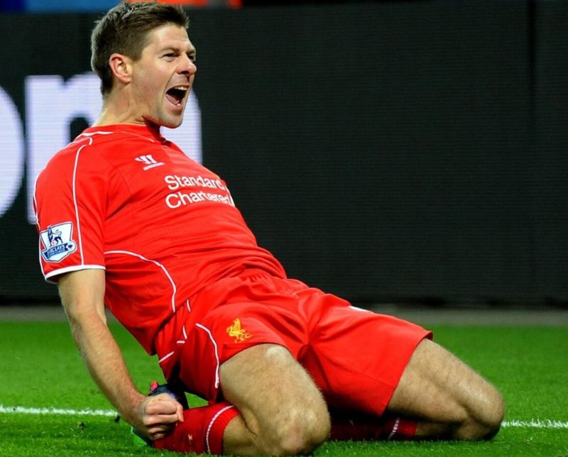 Steven Gerrard là huyền thoại tiền vệ trung tâm của Liverpool 